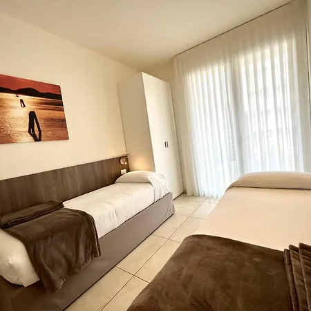 Residenza Roma Marina 2 *