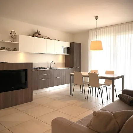 Residenza Roma Marina 2 Apartment *